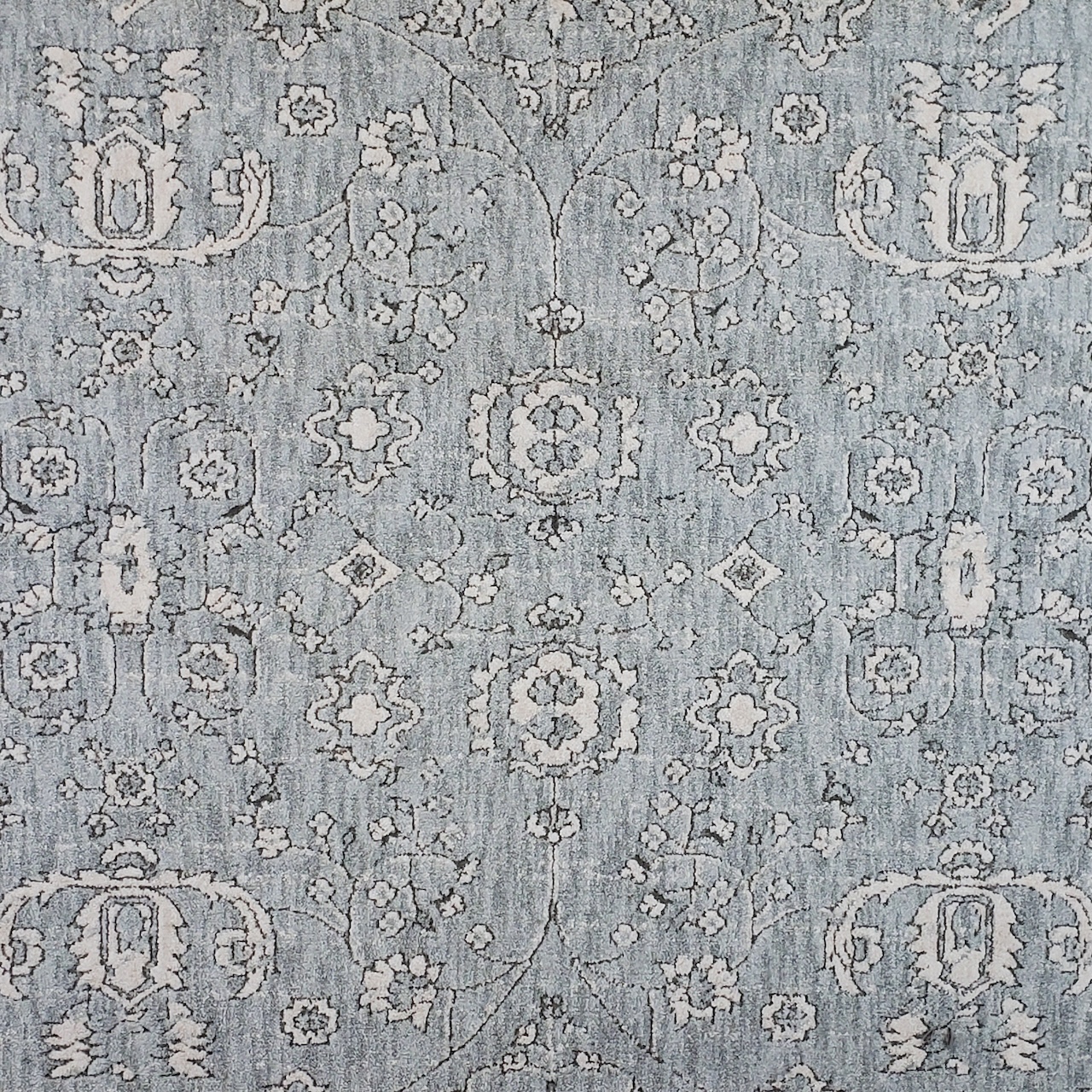 /Broadloom/Modern/Ultimate Luxury Custom photo.jpg